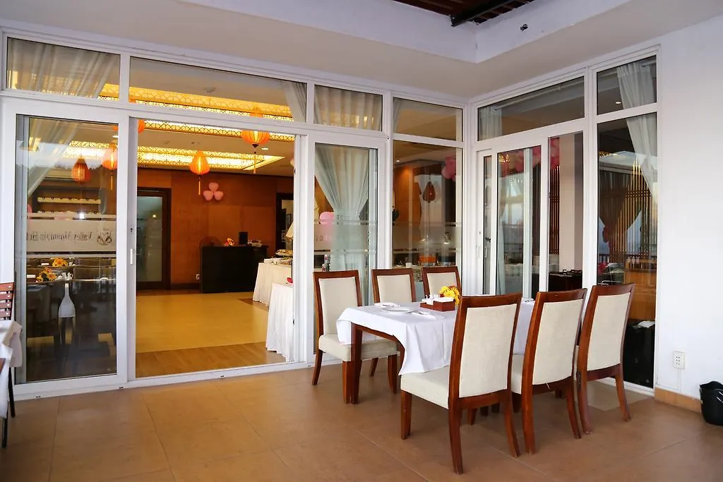 Valley Mountain Hotel Vung Tau 3*,